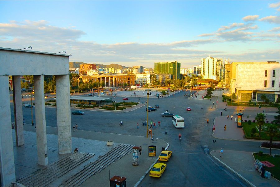 car rental at Tirana Airport vs city centre