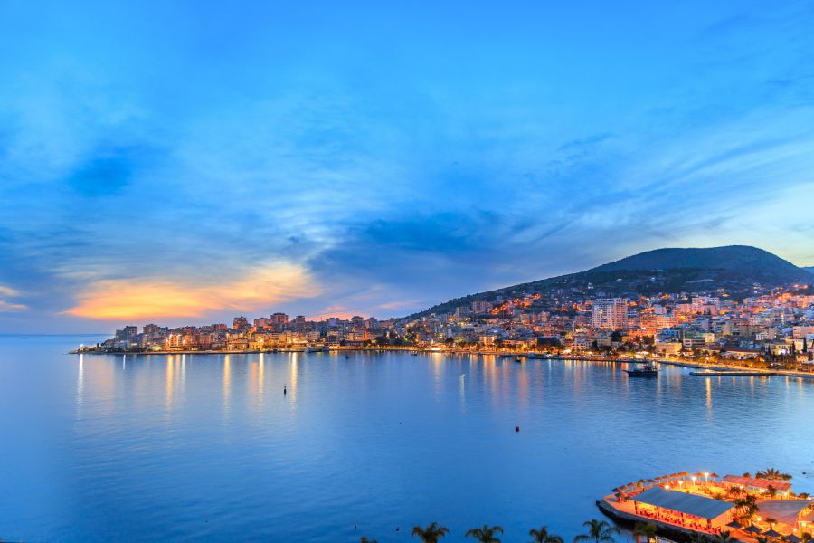 Driving Guide from Vlore to Saranada