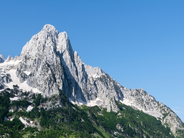 A Day Trip to Dajti National Park With a Rental Car