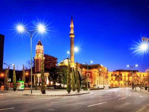 How to Prepare Your Rental Car for Winter in Tirana