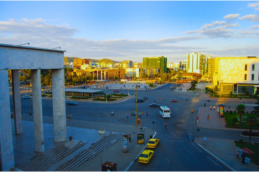 Tips for Safe Driving in Tirana’s Busy Roundabouts